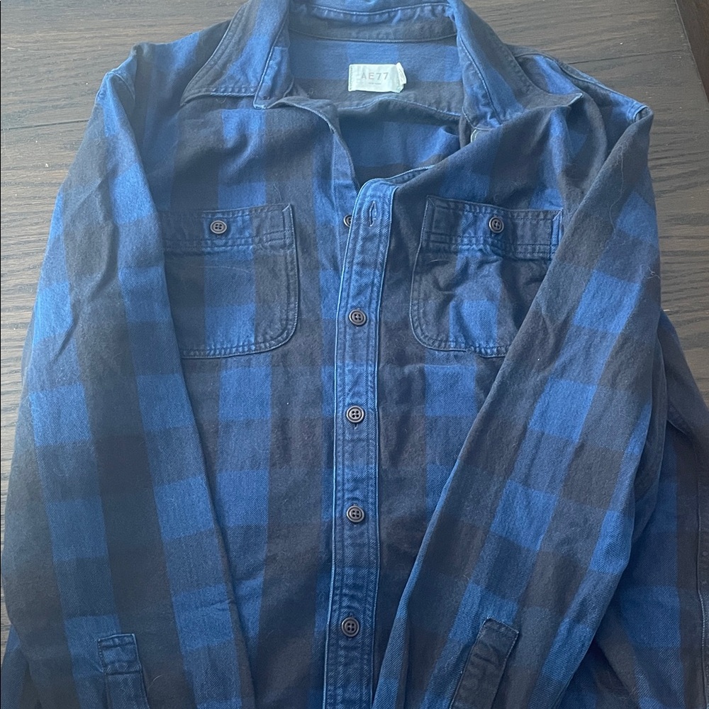 American Eagle Men's Blue Plaid Shirt